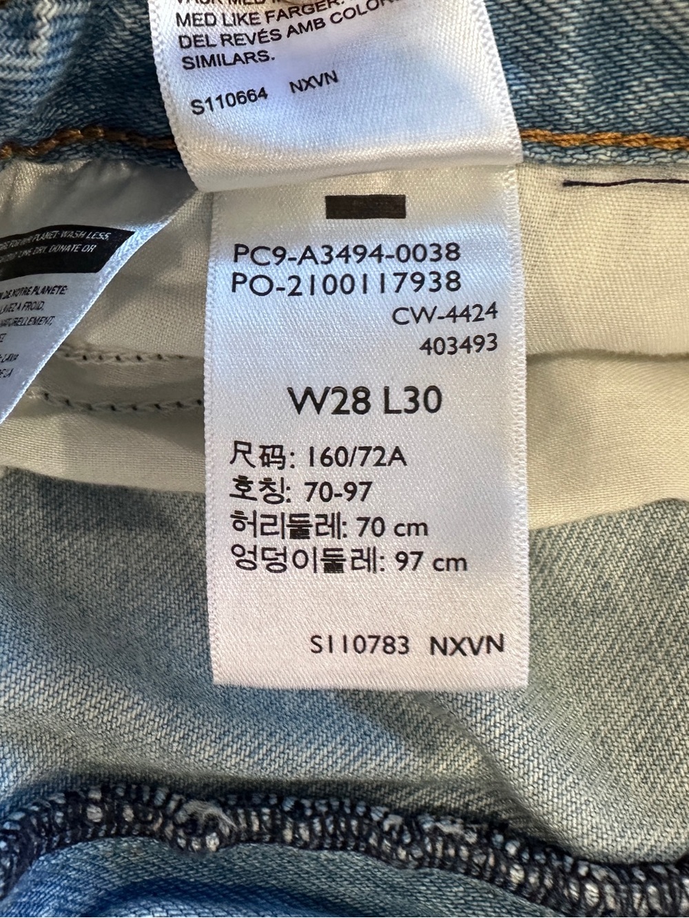 Levi's Women Baggy Dad Jeans in Light Blue Denim - Picture 3 of 7